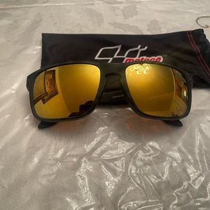 Men’s Oakley sunglasses